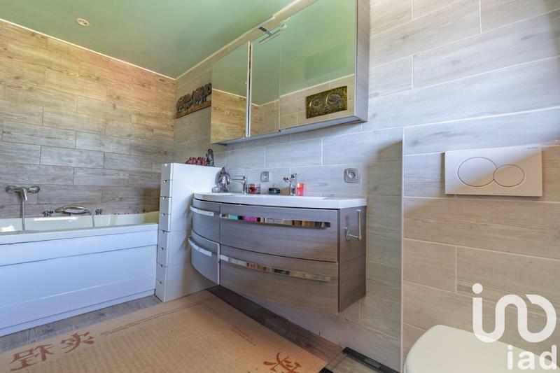 Châlet - 133 m² - 4 pièces