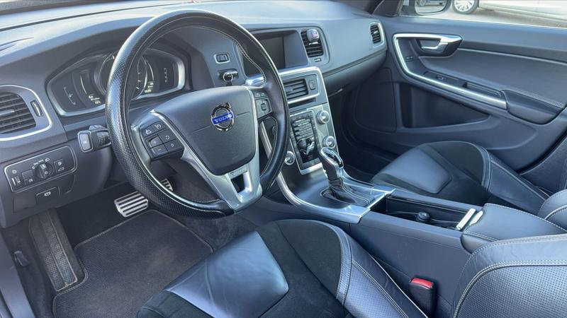 Volvo S60 2.0 D4 181 Geartronic8 R-Design