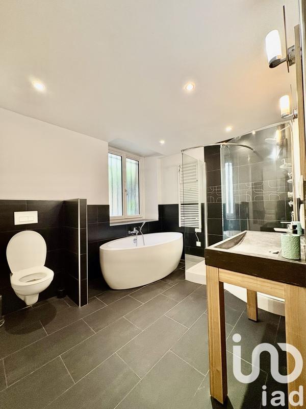 Appartement - 116 m² - 4 pièces