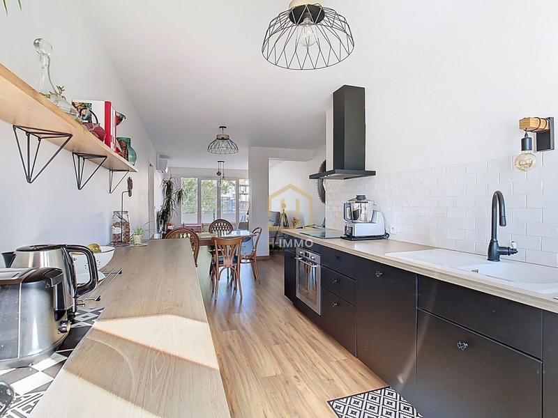 Appartement - 85 m² - 4 pièces