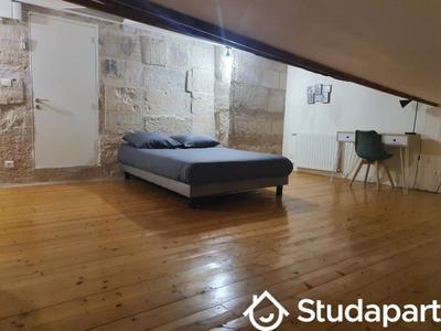 Chambre - 12 m² - 1 pièce