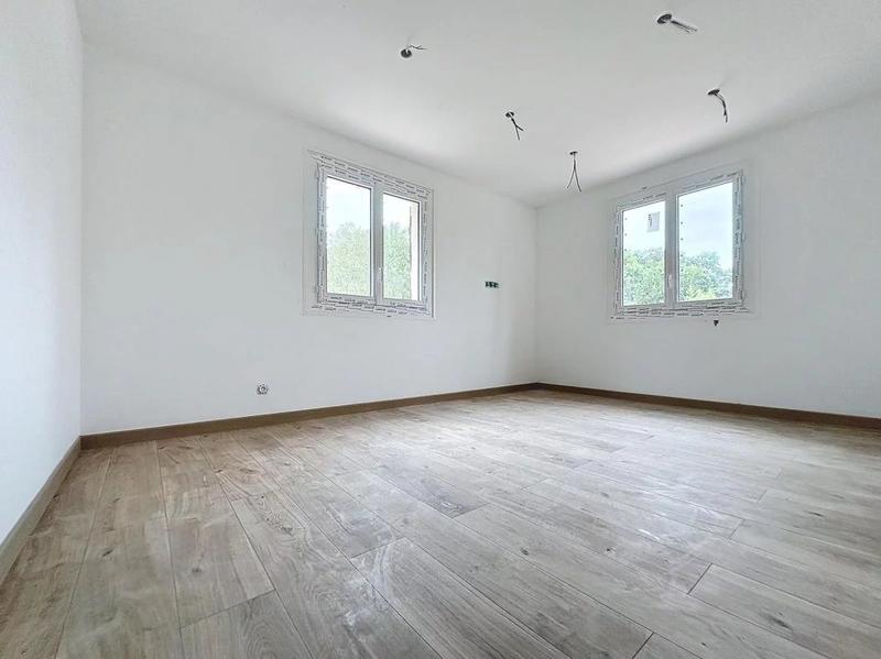 Maison - 110 m² - 4 pièces