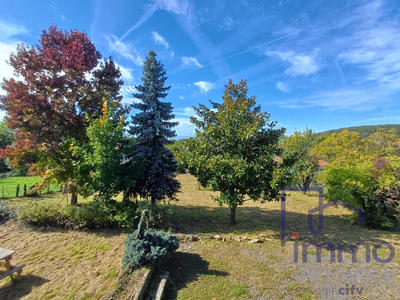 Villa - 240 m² - 8 pièces