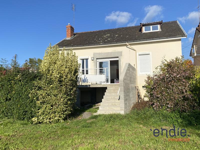 Maison - 88 m² - 4 pièces