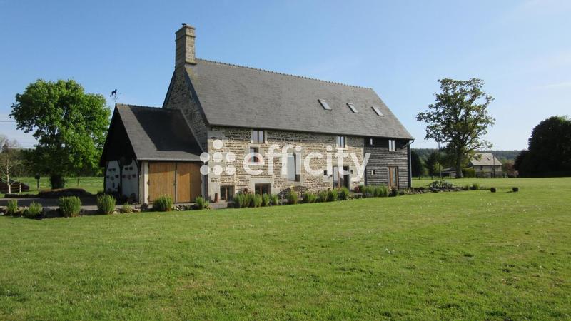 Maison - 269 m² - 9 pièces