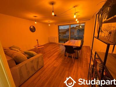 Chambre - 9 m² - 1 pièce