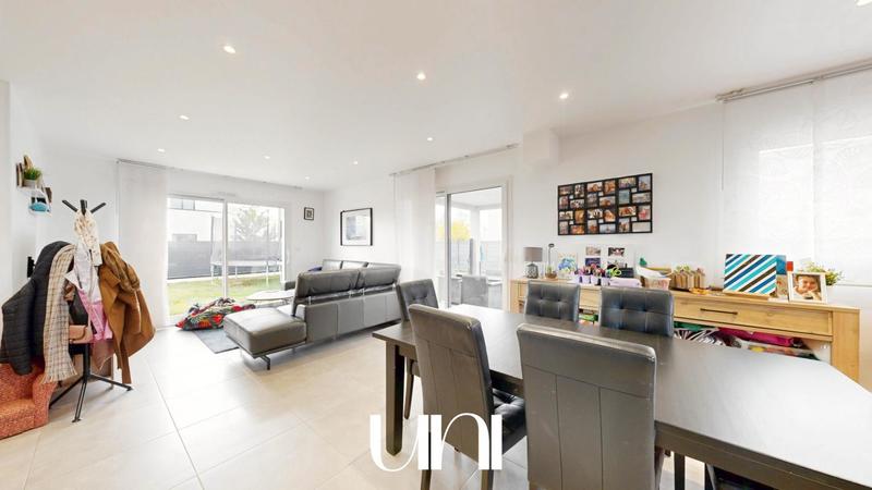 Maison - 141 m² - 5 pièces