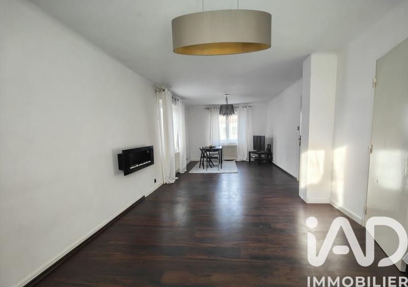 Maison - 95 m² - 5 pièces