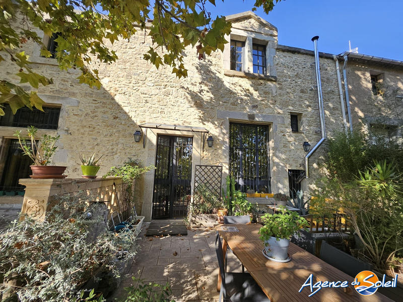 Château - 185 m² - 8 pièces