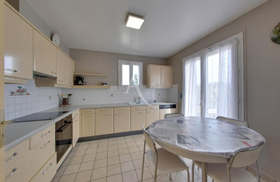 Maison - 122 m² - 5 pièces