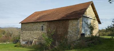 Grange - 360 m² - 2 pièces