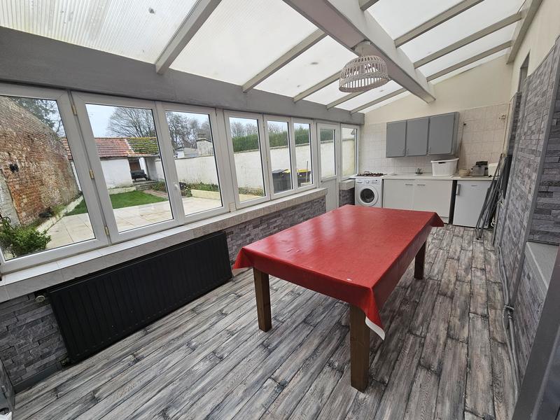 Maison - 121 m² - 6 pièces