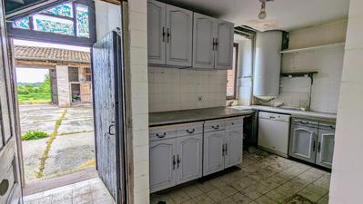 Maison - 244 m² - 8 pièces