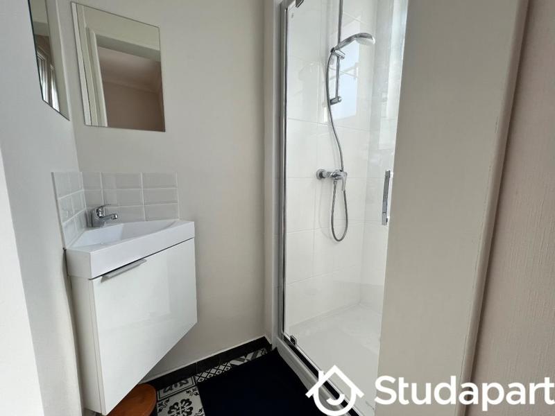 Chambre - 28 m² - 1 pièce