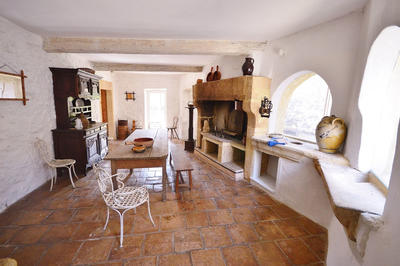 Maison en pierre - 307 m² - 8 pièces