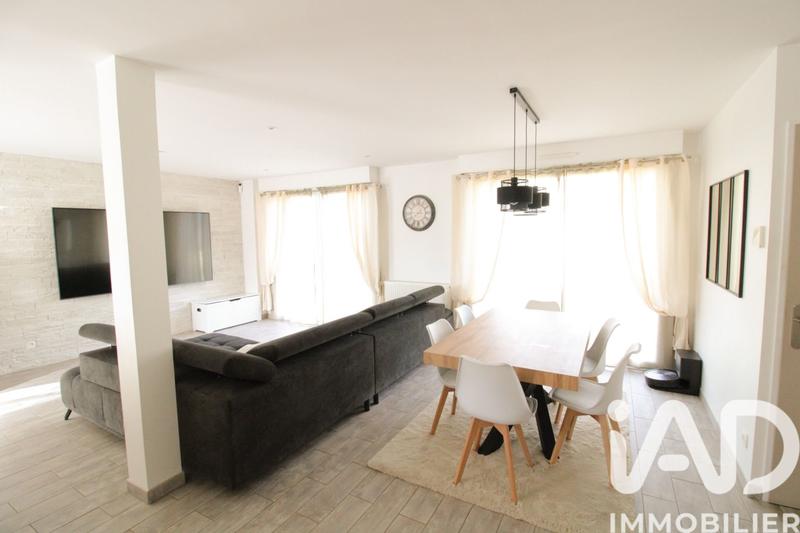 Maison - 96 m² - 5 pièces