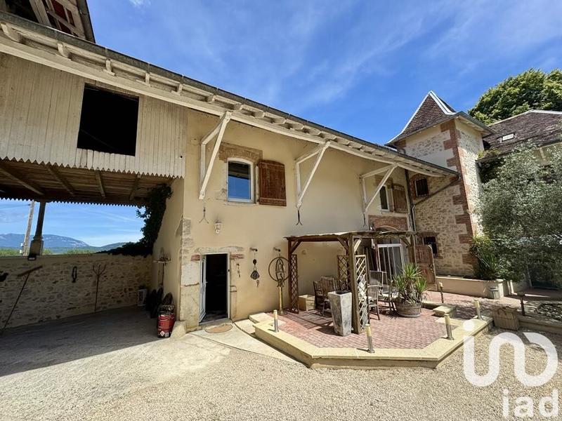 Maison - 450 m² - 10 pièces