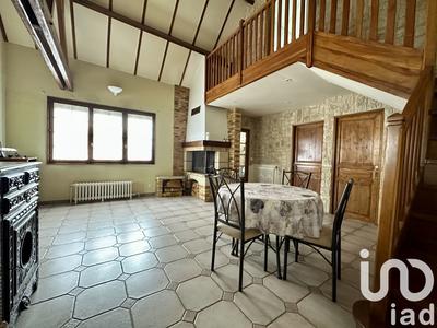 Maison - 97 m² - 5 pièces