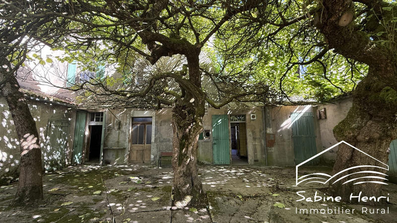 Maison ancienne - 238 m² - 10 pièces