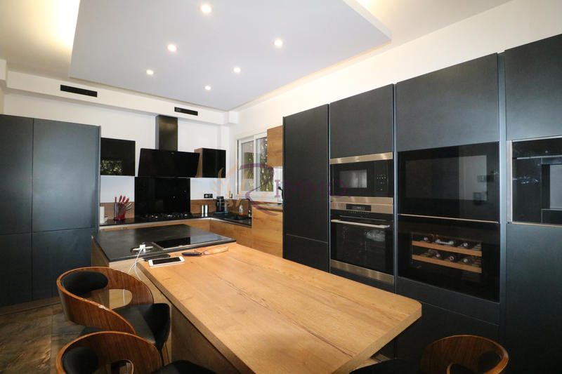 Villa - 160 m² - 6 pièces