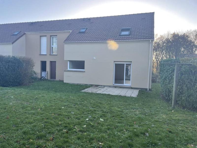 Maison - 95 m² - 4 pièces