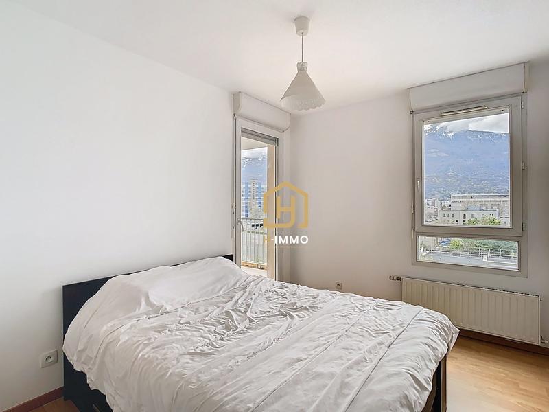 Appartement - 97 m² - 5 pièces