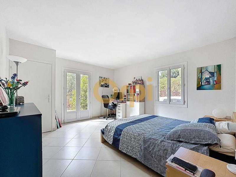 Maison - 160 m² - 5 pièces