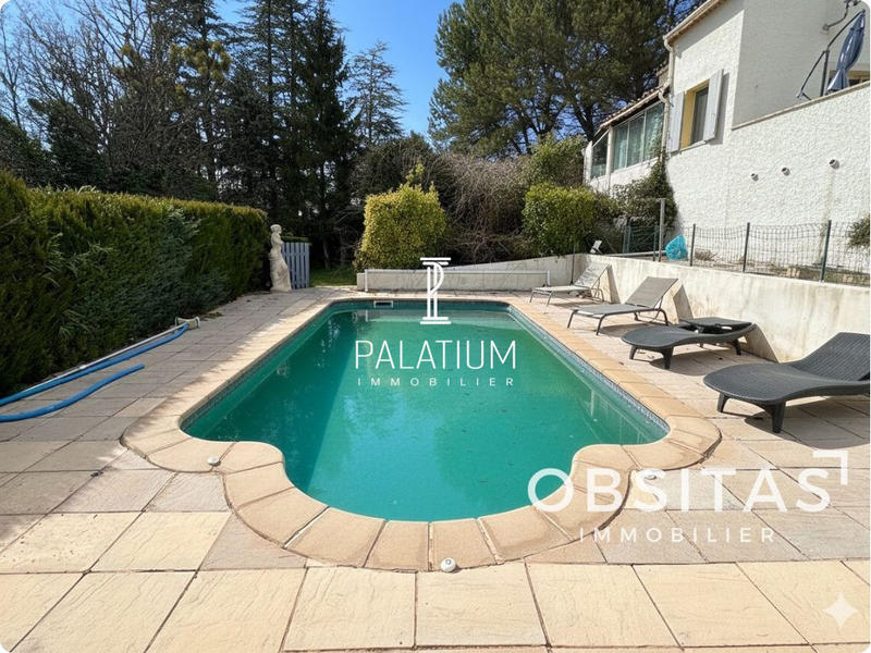 Maison - 140 m² - 7 pièces