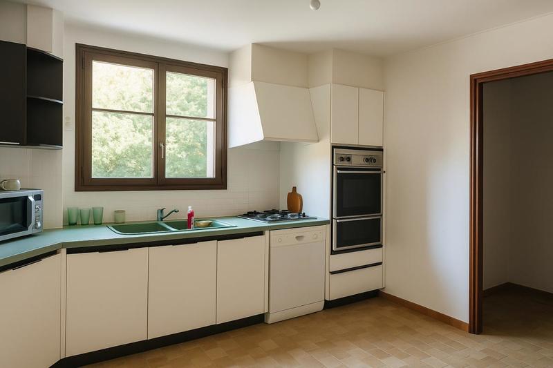 Maison - 289 m² - 9 pièces