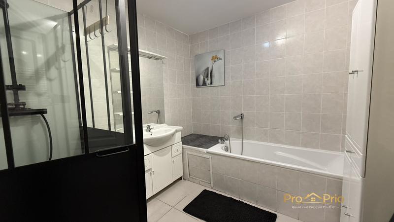 Appartement - 88 m² - 5 pièces