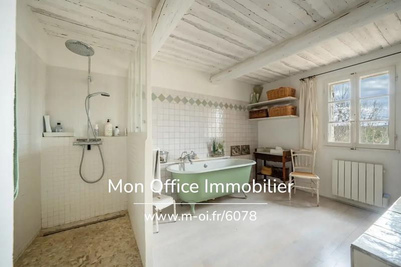 Maison - 255 m² - 10 pièces