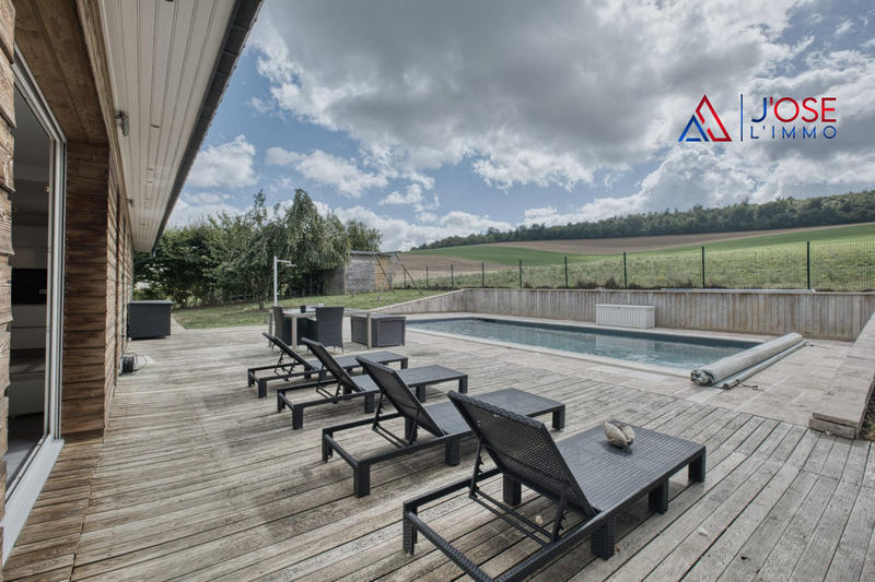 Maison contemporaine - 270 m² - 10 pièces