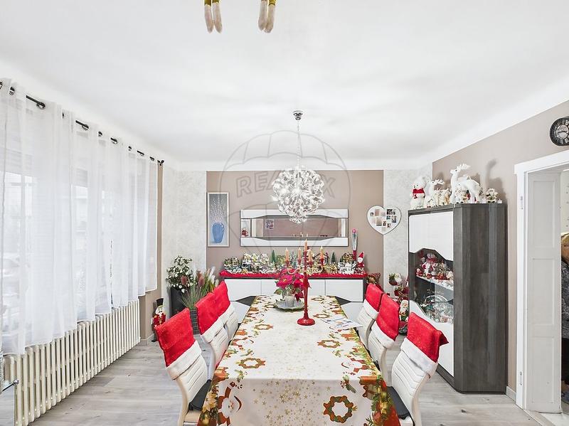 Maison - 150 m² - 7 pièces