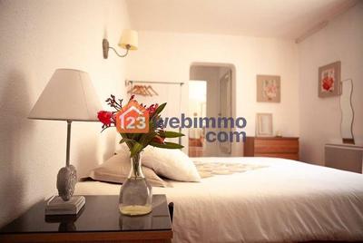 Villa - 280 m² - 8 pièces