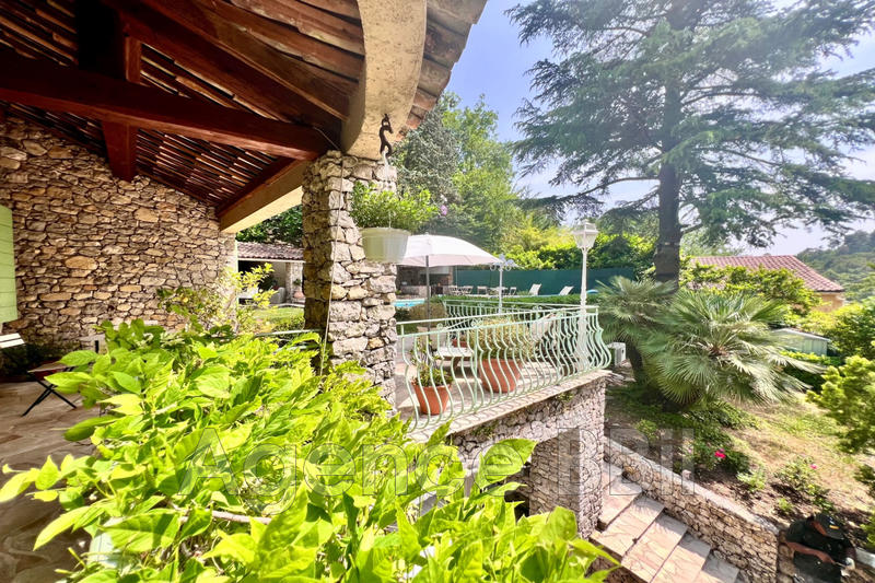 Villa - 276 m² - 7 pièces