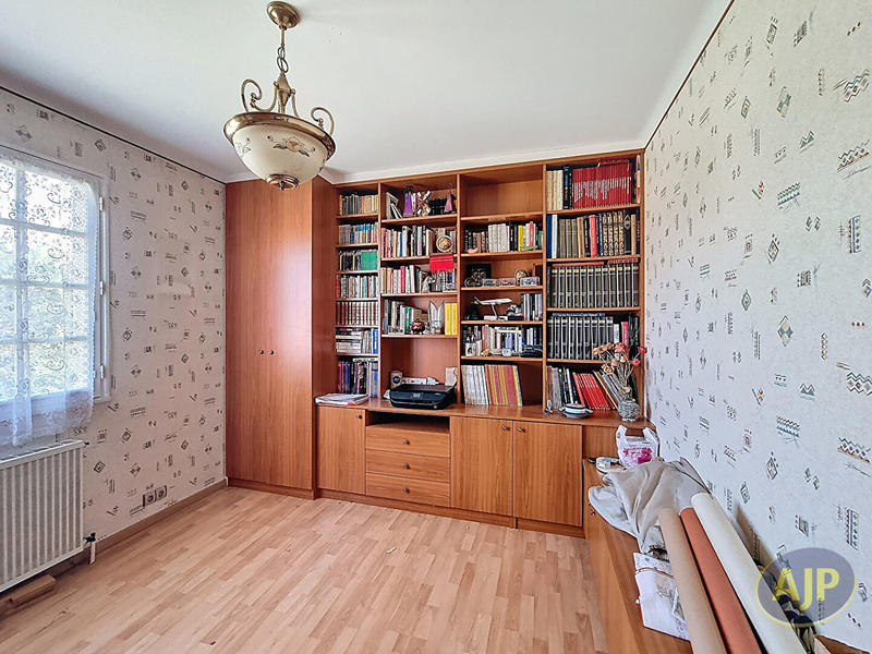 Maison - 177 m² - 7 pièces