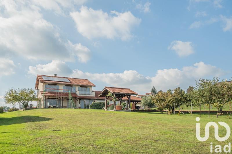 Maison - 190 m² - 6 pièces