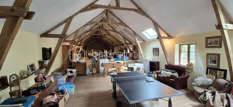 Corps de ferme - 160 m² - 6 pièces