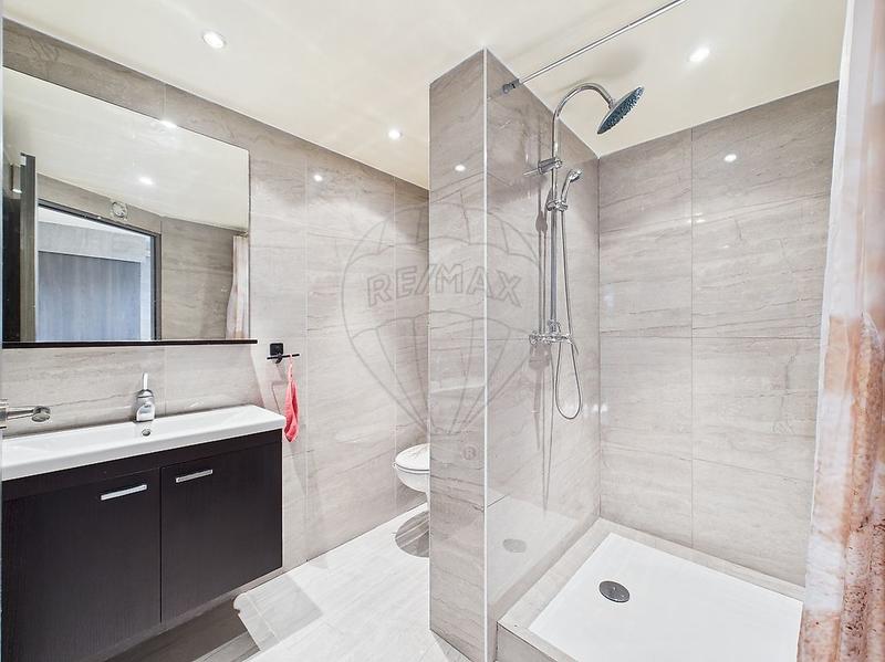 Immeuble - 203 m² - 6 pièces