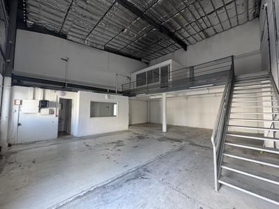 Local commercial - 270 m² - 5 pièces