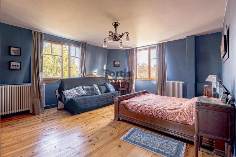 Maison de maîtres - 244 m² - 8 pièces