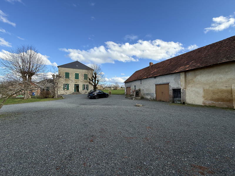 Maison - 197 m² - 7 pièces