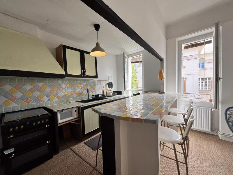 Appartement - 65 m² - 2 pièces