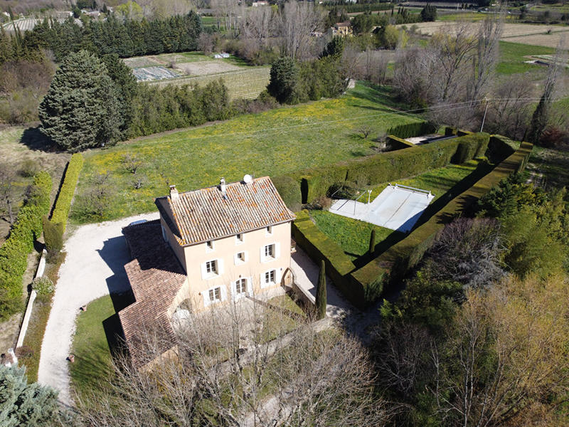 Maison - 200 m² - 7 pièces