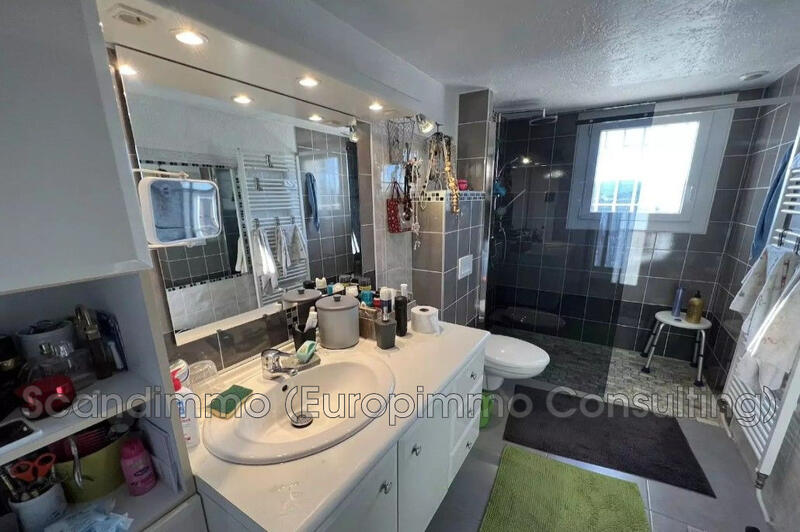 Maison - 163 m² - 7 pièces