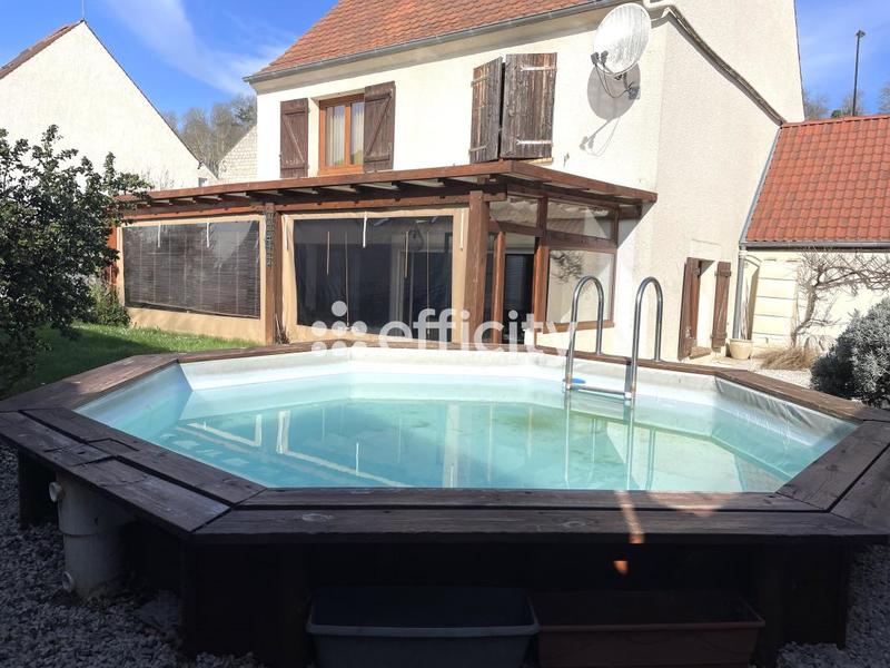 Maison - 140 m² - 6 pièces