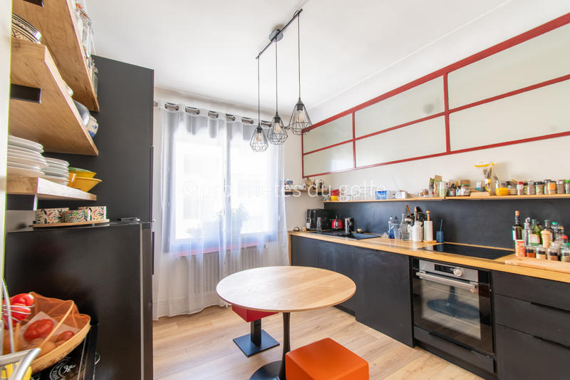 Maison - 189 m² - 5 pièces