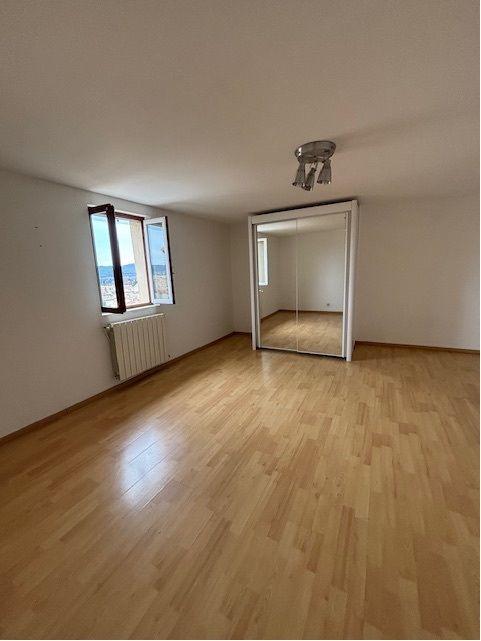 Appartement - 107 m² - 4 pièces
