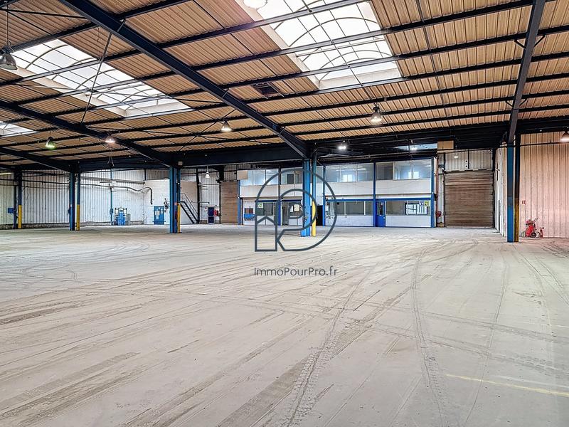 Local d'activités - 3 870 m²