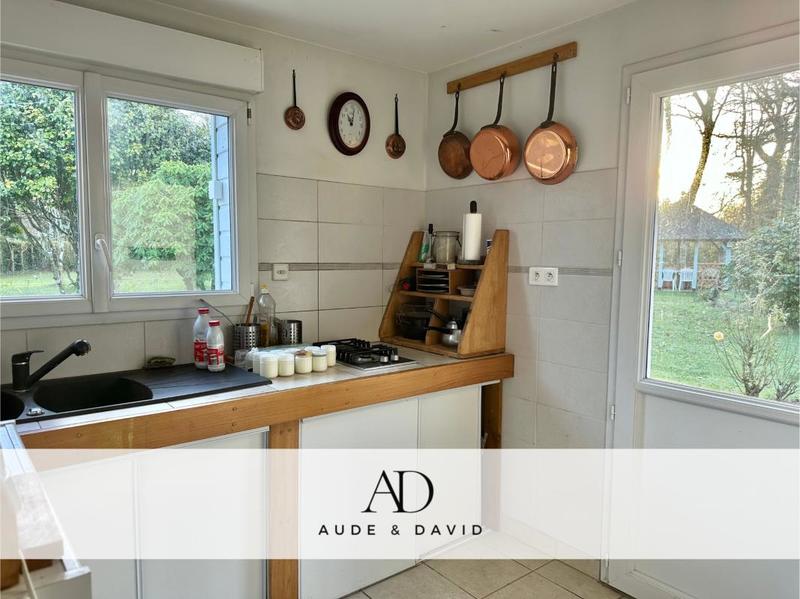 Maison - 230 m² - 8 pièces